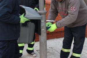 Se ejecuta el recambio de papeleras en Maldonado