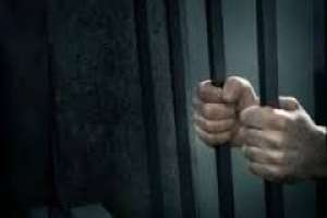 Hombre requerido por la justicia fue detenido y procesado por varios delitos