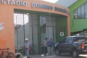 Intendencia advierte sobre la caída de polvo desde la Tribuna Sur del Campus