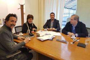 Autoridades de la IDM presentan planes para instalación de tres nuevos CAIF en Maldonado