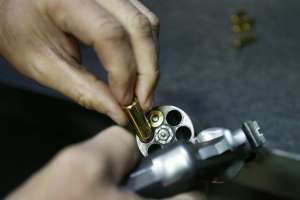 Tenedores de armas y comerciantes recurrirán decreto ante el Tribunal de lo Contencioso Administrativo