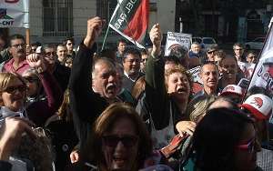 Representante de los trabajadores en el BPS destaca solución para “cincuentones”