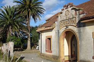 Recuperarán las estaciones de trenes de San Carlos y Garzón para crear espacios recreativos