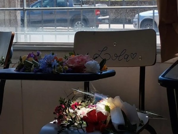 Estudiantes levantar...