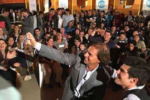 Lacalle Pou visitó Maldonado y se reunió con los jóvenes blancos