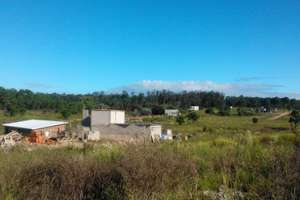 Vecinos del barrio Valle Di Saronno solicitan mejoras en desagües, calles y iluminación