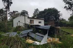 El temporal causó voladuras de techos livianos en Piriápolis