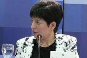 Investigadora parlamentaria: Susana Hernández se molestó con el diputado Adrián Peña