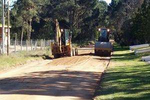 Se ejecutan trabajos en el barrio Parque Burnett