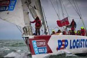 Velero de la Clipper chocó con ballena y regresa a Punta del Este