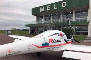 Llegó a Maldonado el avión ultraligero más rápido del mundo