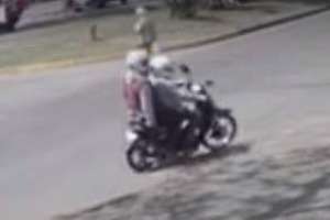 Detuvieron a quien sería el conductor de la moto en el asalto al Maestro Italiano