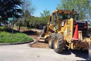 Trabajo de pavimentación en barrio Hipódromo