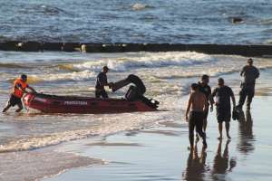 Intensa búsqueda de un joven que desapareció en aguas de Piriápolis: tareas se retoman el lunes