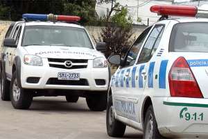 Dos hombres asaltaron un camión de una distribuidora y se llevaron el dinero