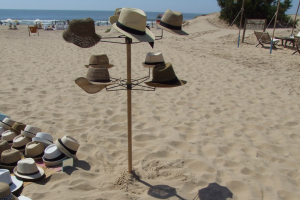 Vendedores ambulantes de playas de Piriápolis deben renovar permiso