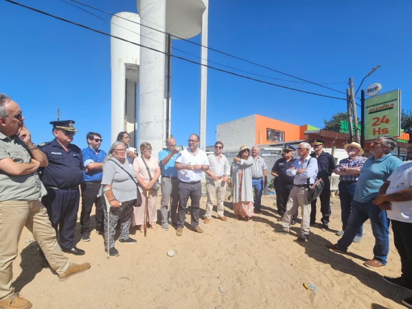 OSE entregó un predi...