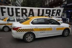 Sindicato de taxi no descarta roces en Maldonado con los choferes de UBER