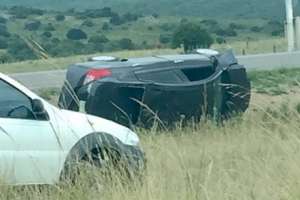 Accidente entre dos vehículos deja a hombre con traumatismo de cráneo y pérdida de conocimiento