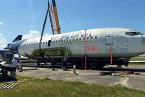 El avión de Pluna adquirido por el International College quedará en exhibición durante el fin de semana