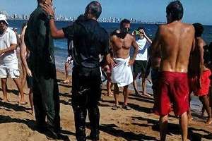 Avioneta de Fuerza Aérea quedó sin motor y amerizó de manera forzosa en aguas de Playa Mansa: será extraída este sábado