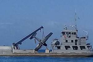 Se cumplió con éxito el operativo para extraer aeronave de aguas de Playa Mansa