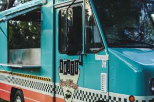 Se desarrolla el Food Truck Week en playa Portezuelo