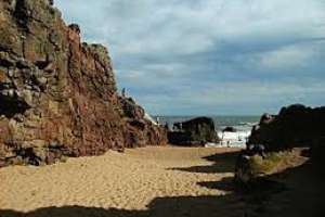 Se recupera chico que cayó en Las Grutas y que resultara con fracturas