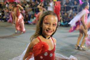 Hoy sábado se cumple el desfile oficial de Carnaval en Maldonado por Acuña de Figueroa