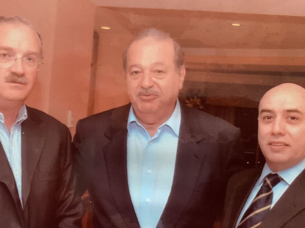 Tras participar en foro empresarial dejaron Punta del Este el multimillonario mexicano Carlos Slim y el ex presidente del Gobierno español Felipe González