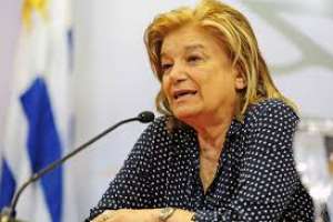 La ministra Eneida de León y autoridades del Sistema Público de Vivienda recorren Maldonado