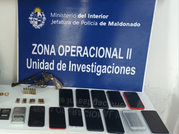 Dos personas imputad...