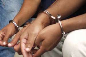 Dos detenidos en San Carlos tras ingresar a una finca