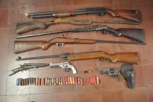 Incautaron ocho armas de fuego en el barrio Rodríguez Barrios de San Carlos