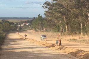 Avanza la construcción de la doble vía de Continuación Avenida Aiguá