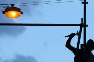 Vecinos de Camino Cylsa lograron solución para que se restablezca el servicio eléctrico