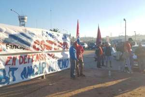 Paro y bloqueo en La Tablada podría afectar abastecimiento de combustibles en Maldonado