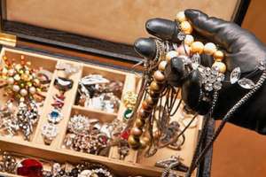 Robaron US$ 10.000 en joyas de un apartamento en Punta del Este