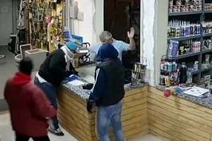 Responsable de una barraca denuncia que ya los robaron cuatro veces