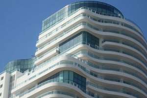 Robaron joyas y dinero de tres apartamentos de edificio de Punta del Este