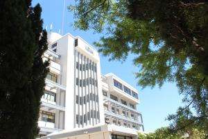 IDM y municipios estarán cerrados el lunes