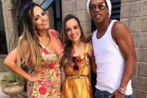 Ronaldinho y sus mujeres sacuden Brasil