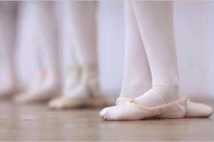 "Ballet Carolino" en Sala Cantegril