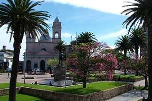 Borges reclama soluciones para la Plaza San Fernando, que está “abandonada”