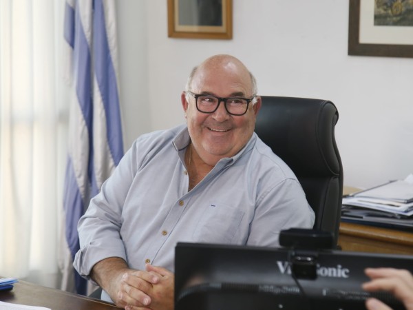 Abella se reunió con...