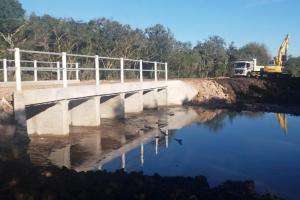 Construyen alcantarilla en Paso del Sauce