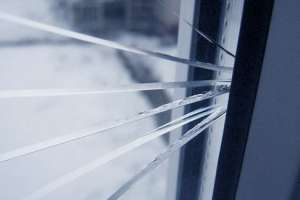 Rompió el ventanal de un consultorio dental en San Carlos y fue enviado a la cárcel