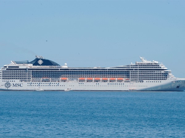 Tres compañías de cruceros fluviales expresaron interés en incluir los puertos de Piriápolis, Colonia y Montevideo en sus nuevos circuitos