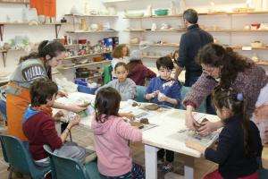 Evalúan positivamente los talleres de artes plásticas para niños durante las vacaciones