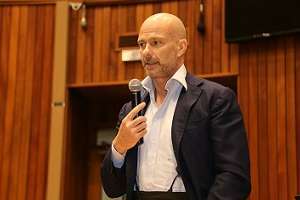 Cipriani aclaró dudas a los ediles en comisión; el martes podría votarse el proyecto del San Rafael